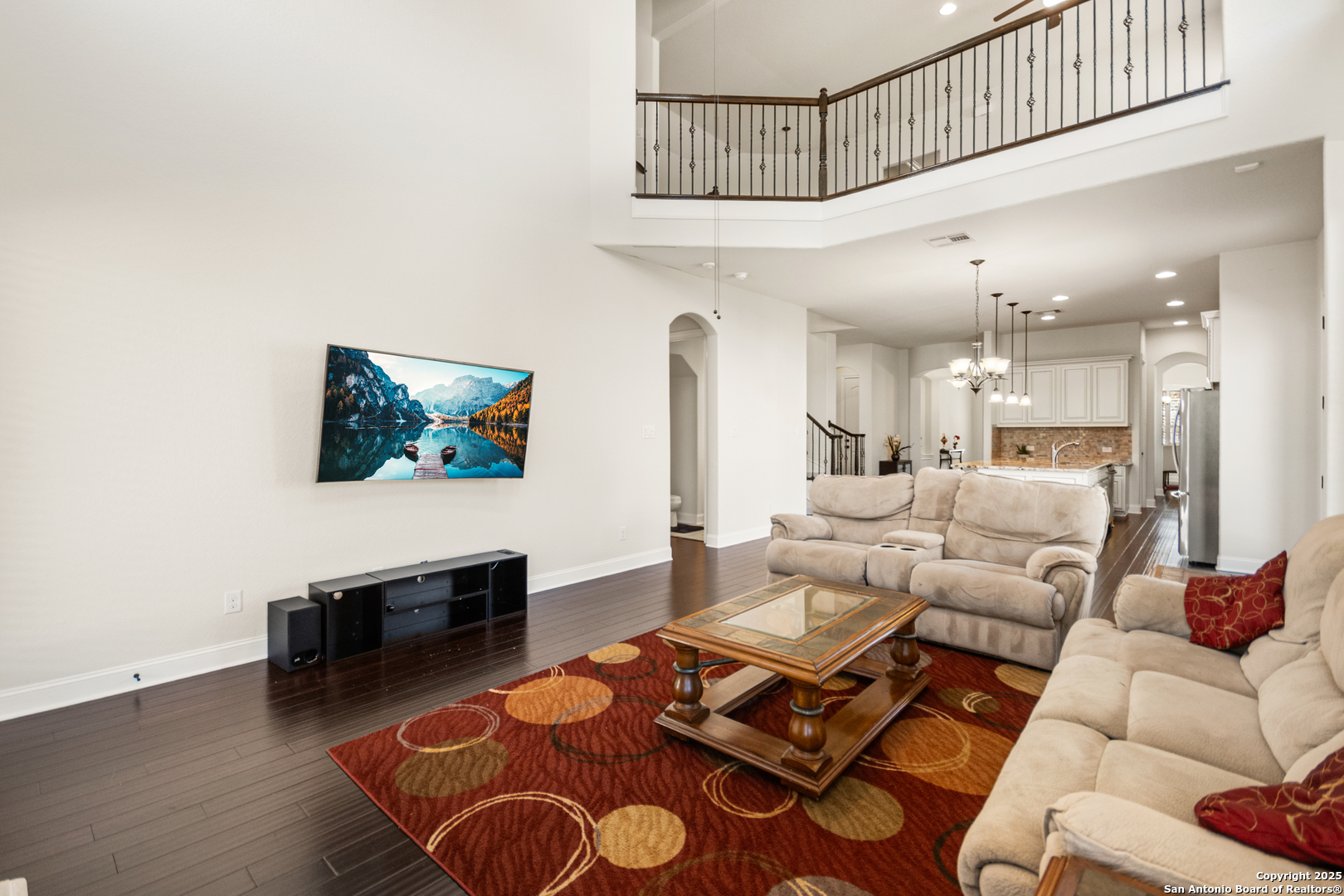 2403 Dunmore Hill