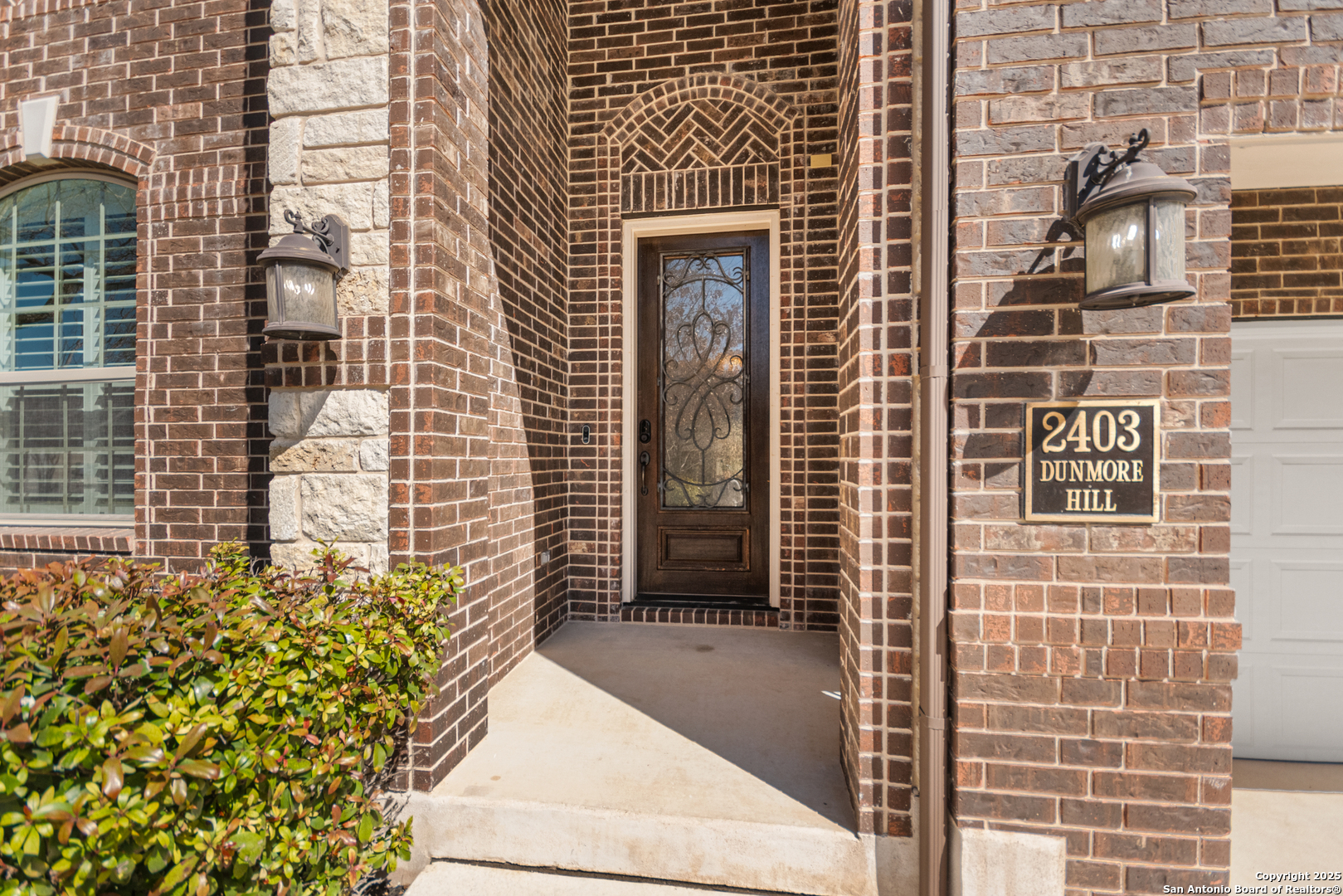2403 Dunmore Hill