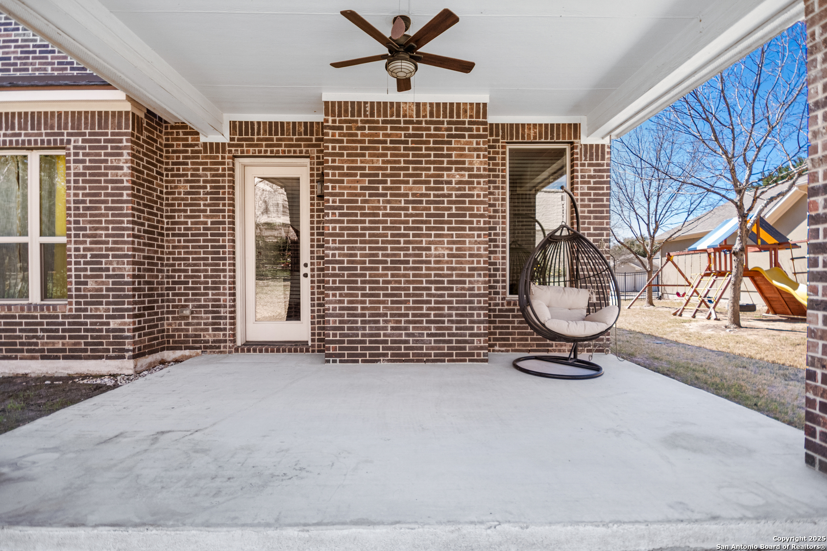 2403 Dunmore Hill