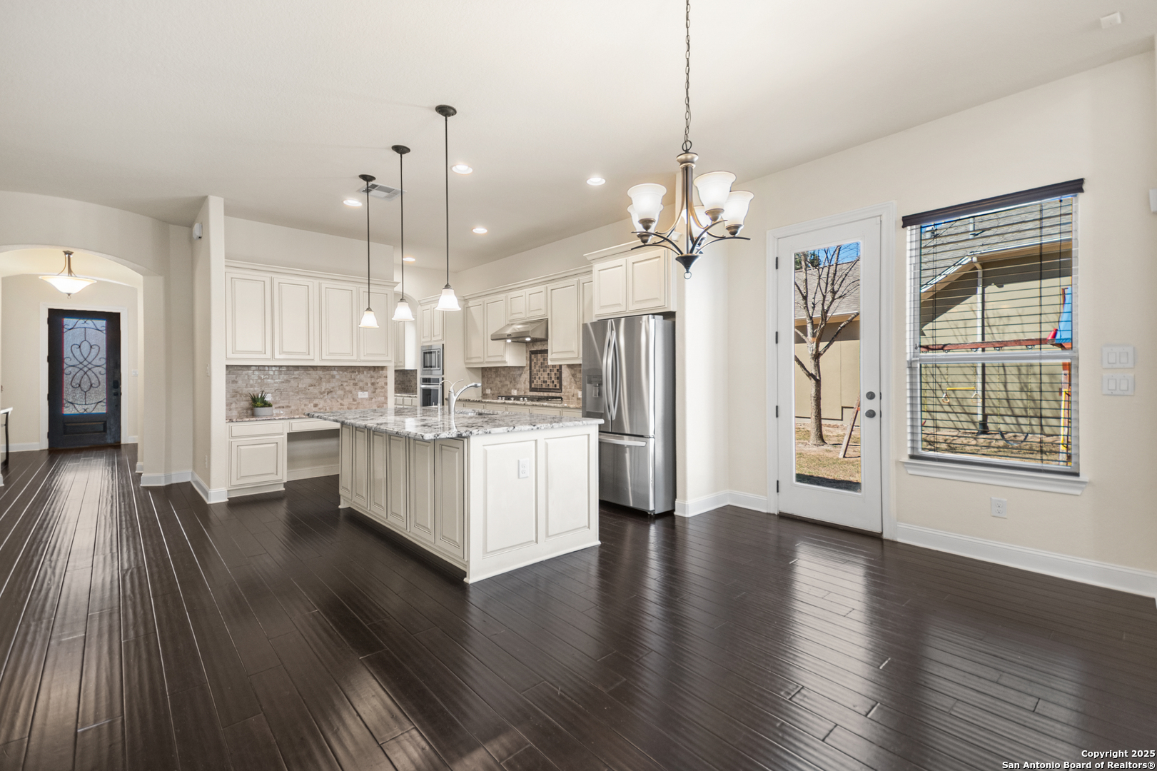 2403 Dunmore Hill