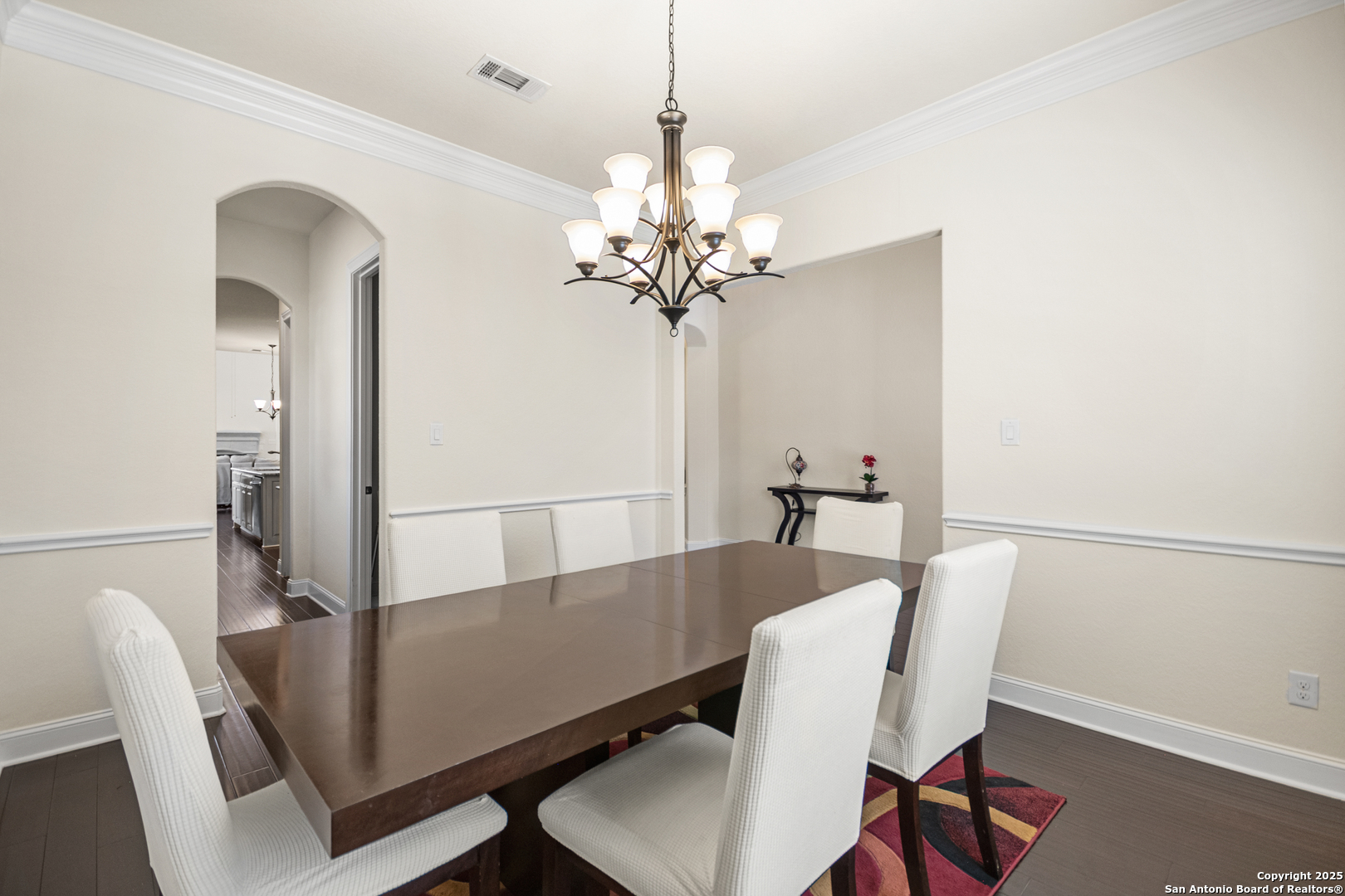 2403 Dunmore Hill