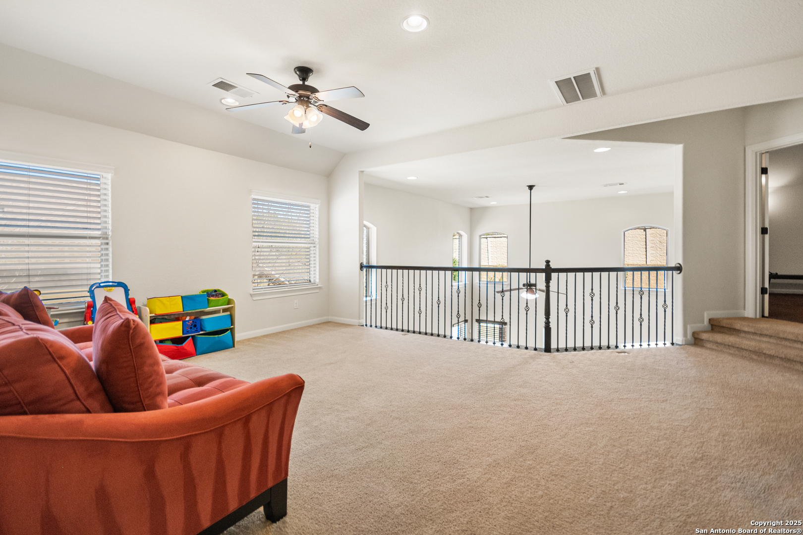 2403 Dunmore Hill