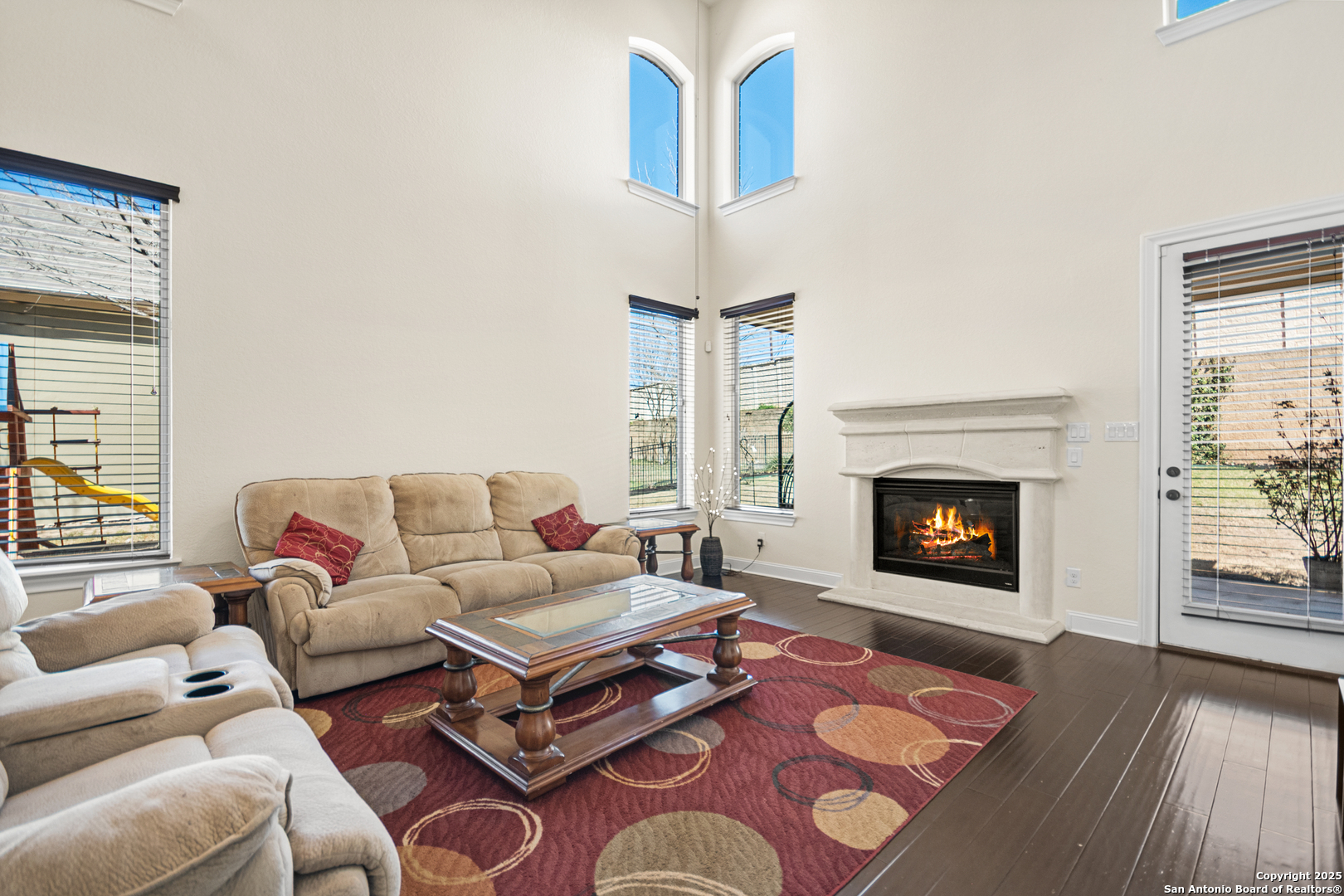 2403 Dunmore Hill