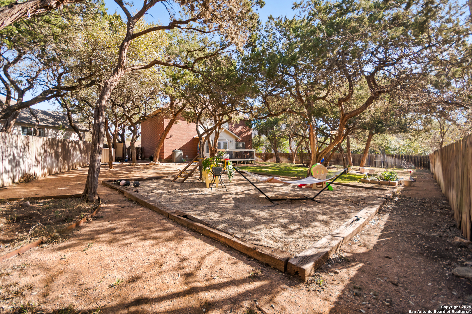 10902 Bristle Oak