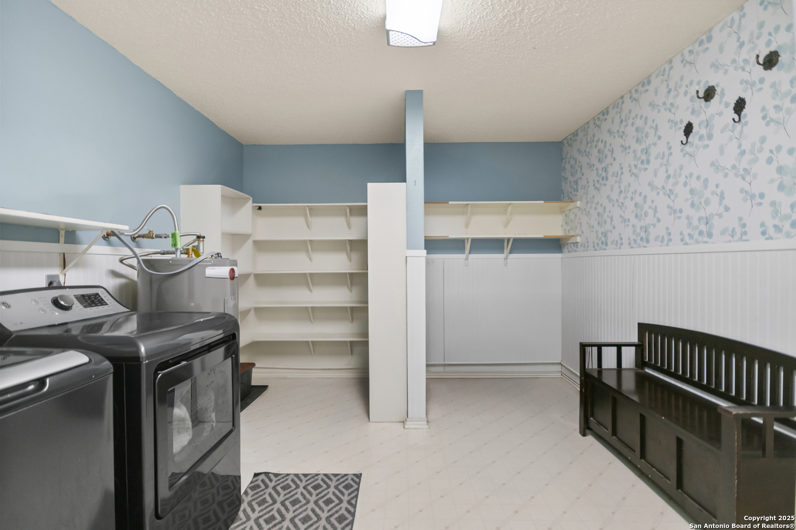 10902 Bristle Oak