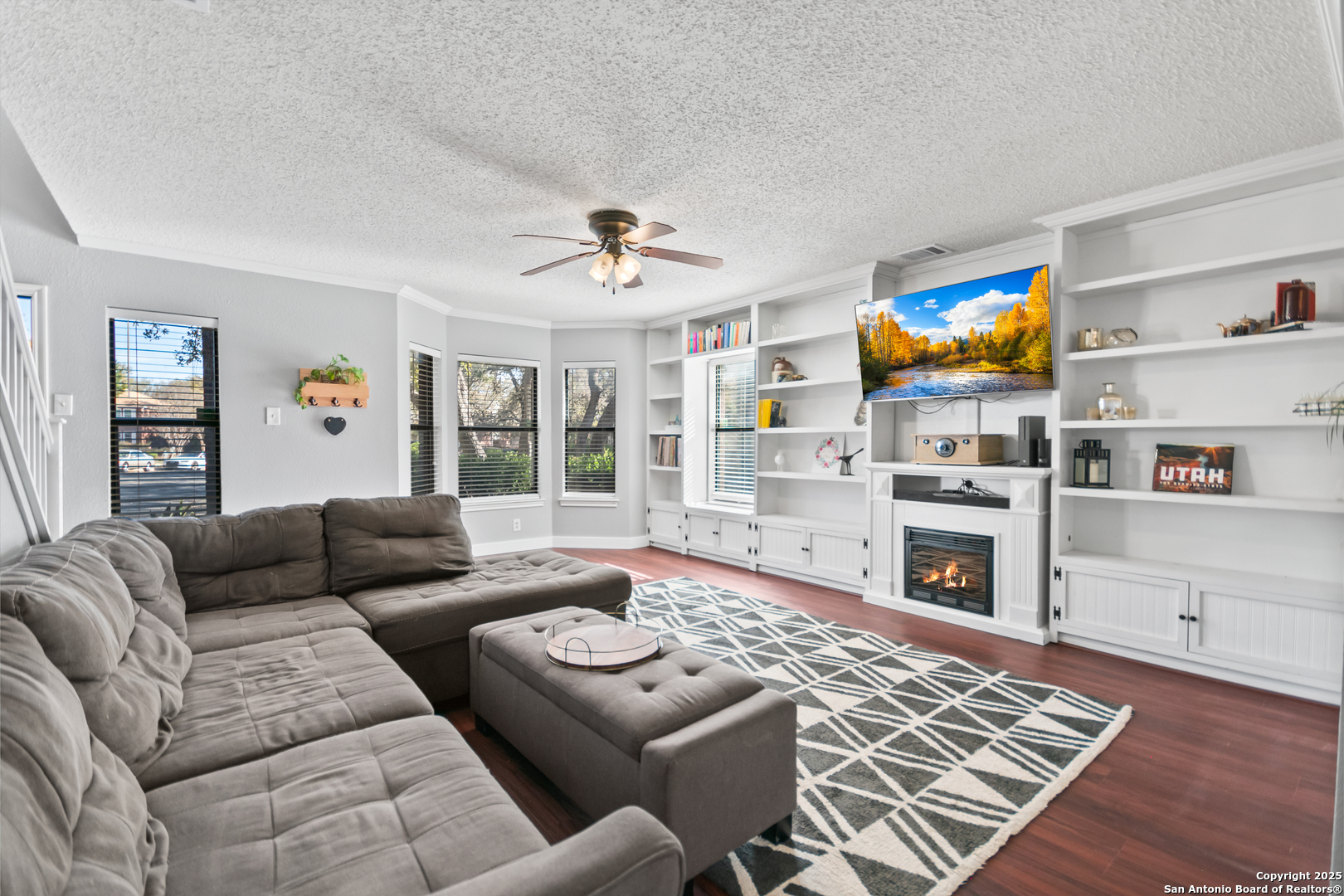 10902 Bristle Oak