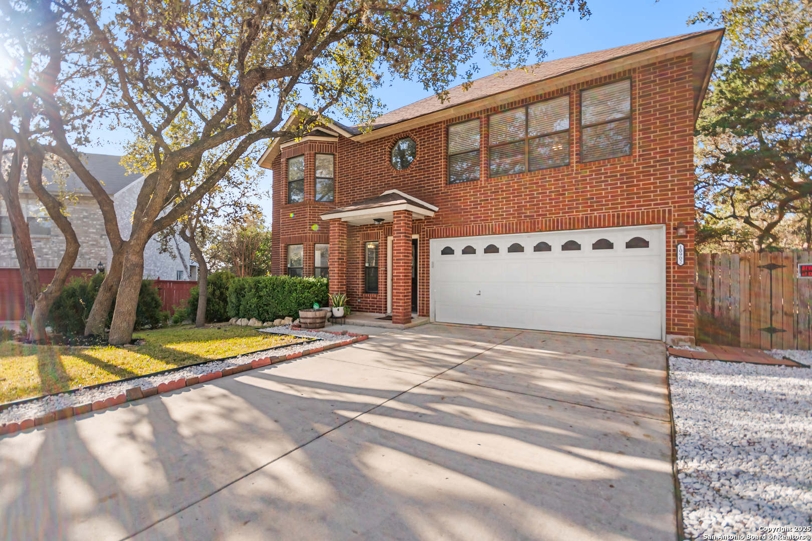 10902 Bristle Oak