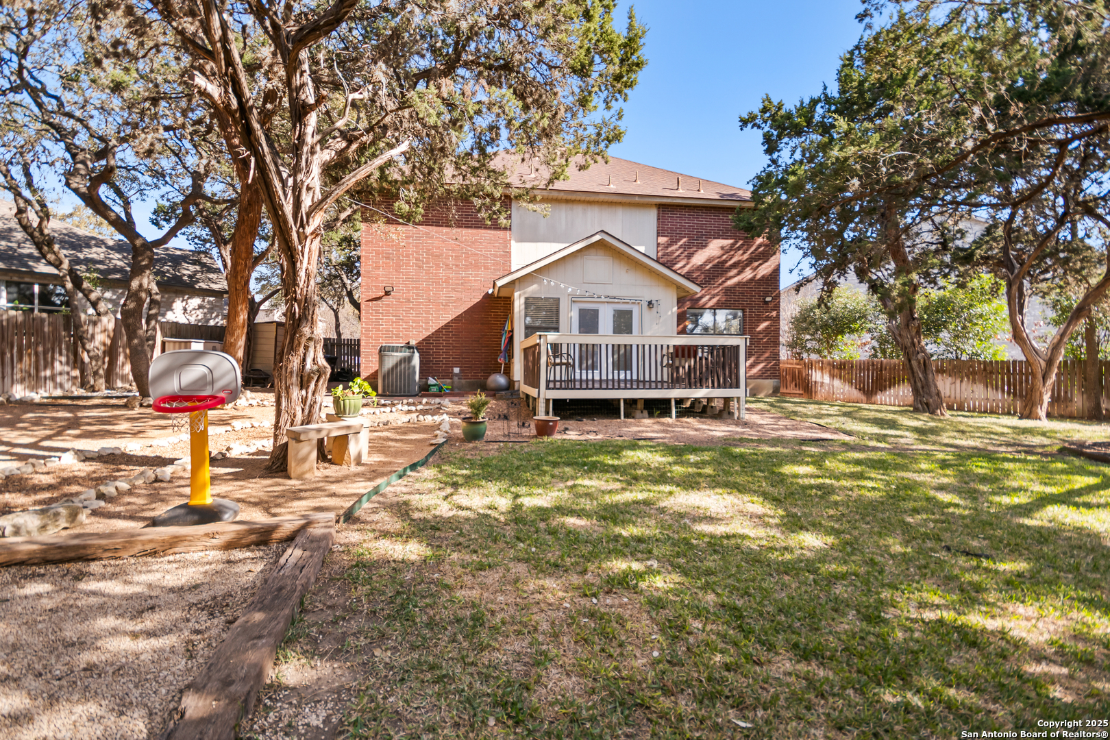 10902 Bristle Oak