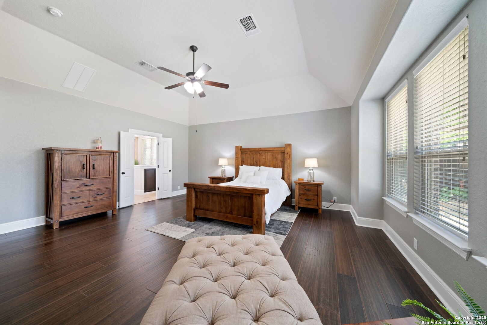 8911 Rocky Ridge