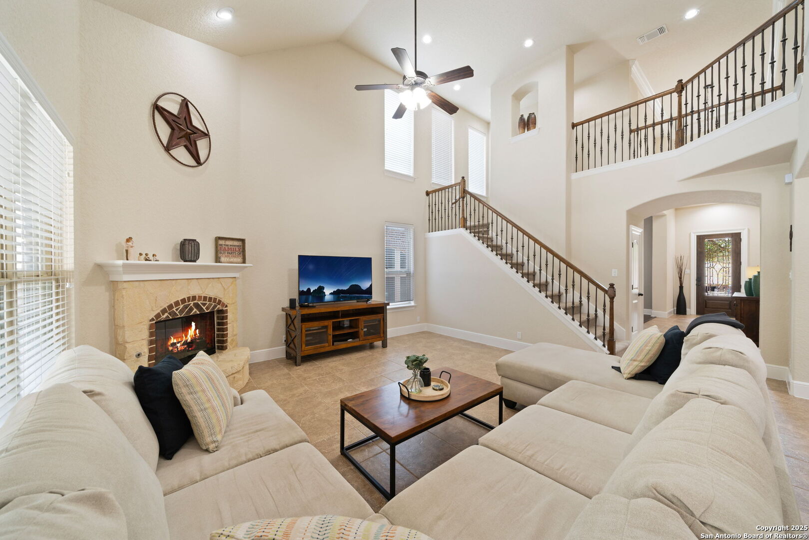 8911 Rocky Ridge