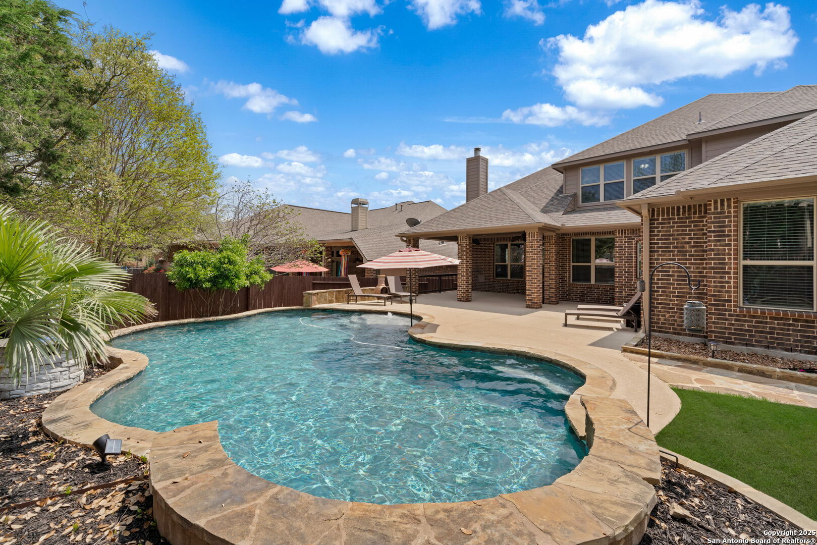 8911 Rocky Ridge