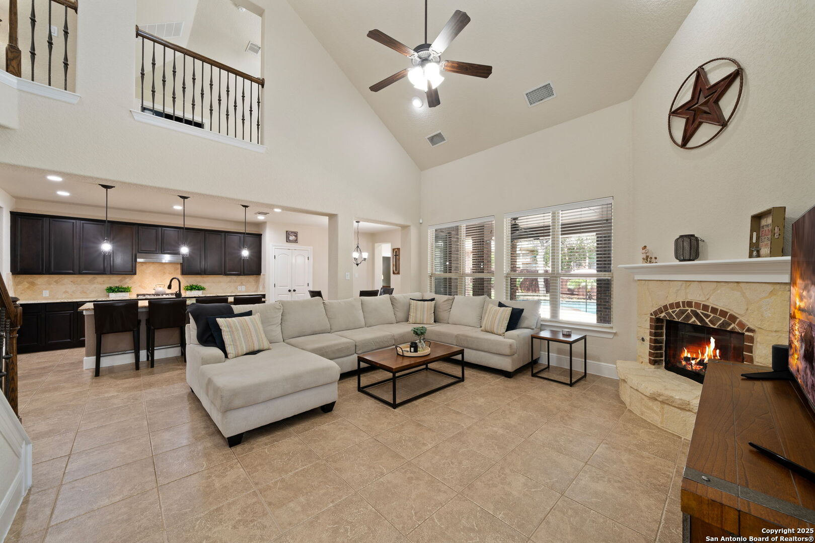 8911 Rocky Ridge