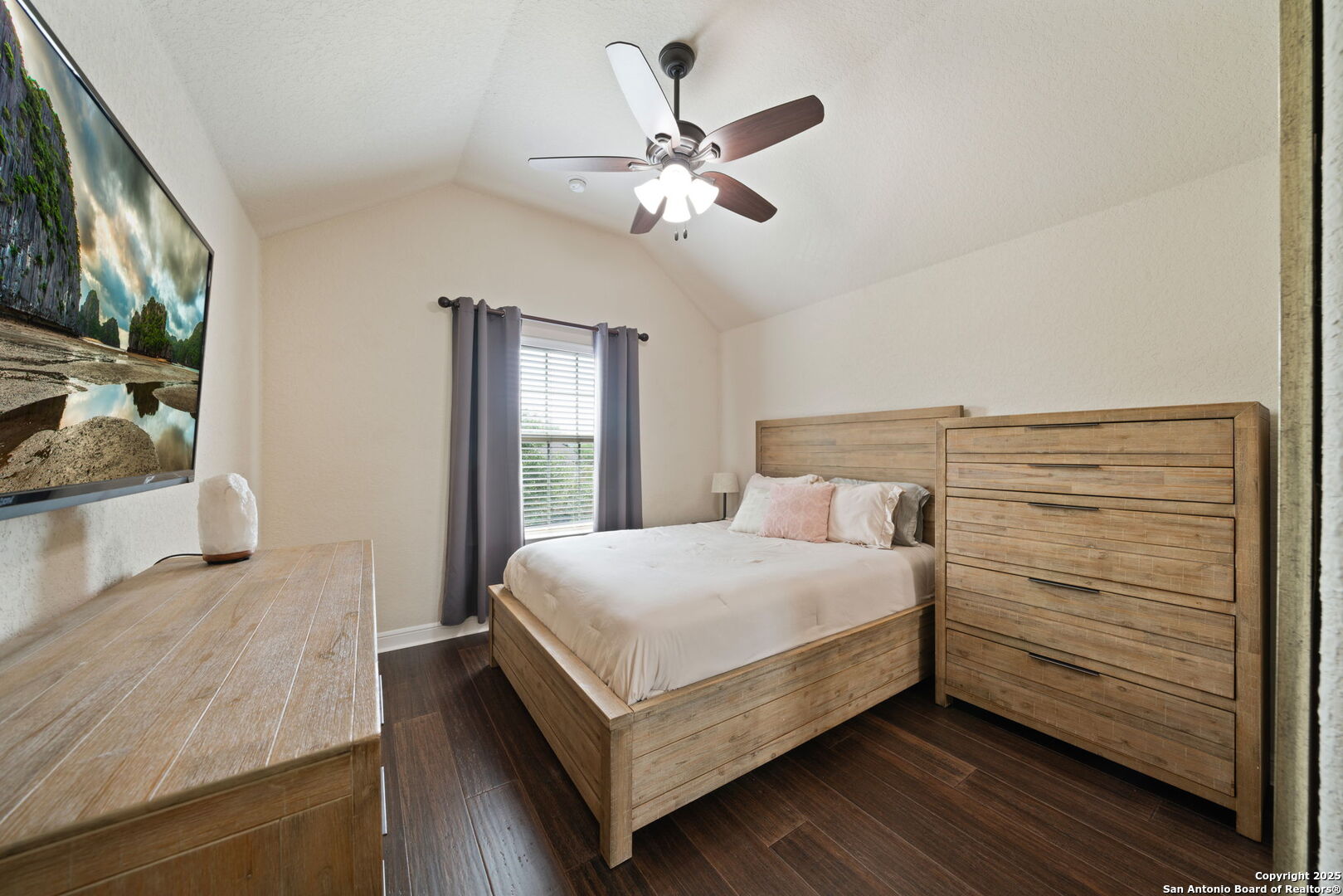 8911 Rocky Ridge