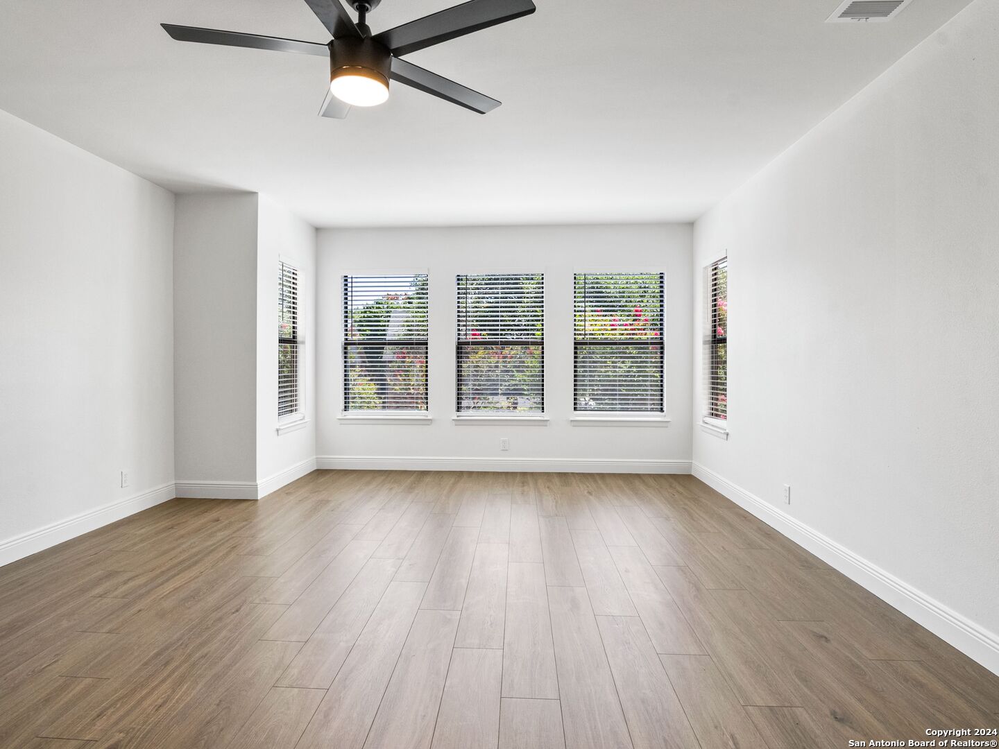 11126 Cedar Park