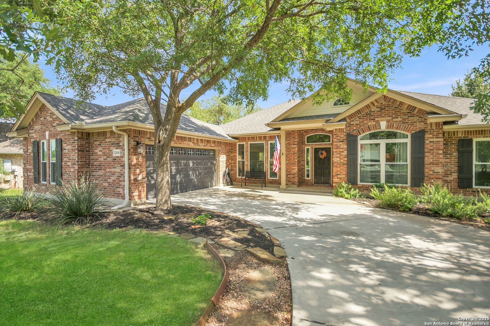 7206 Chartwell Circle
