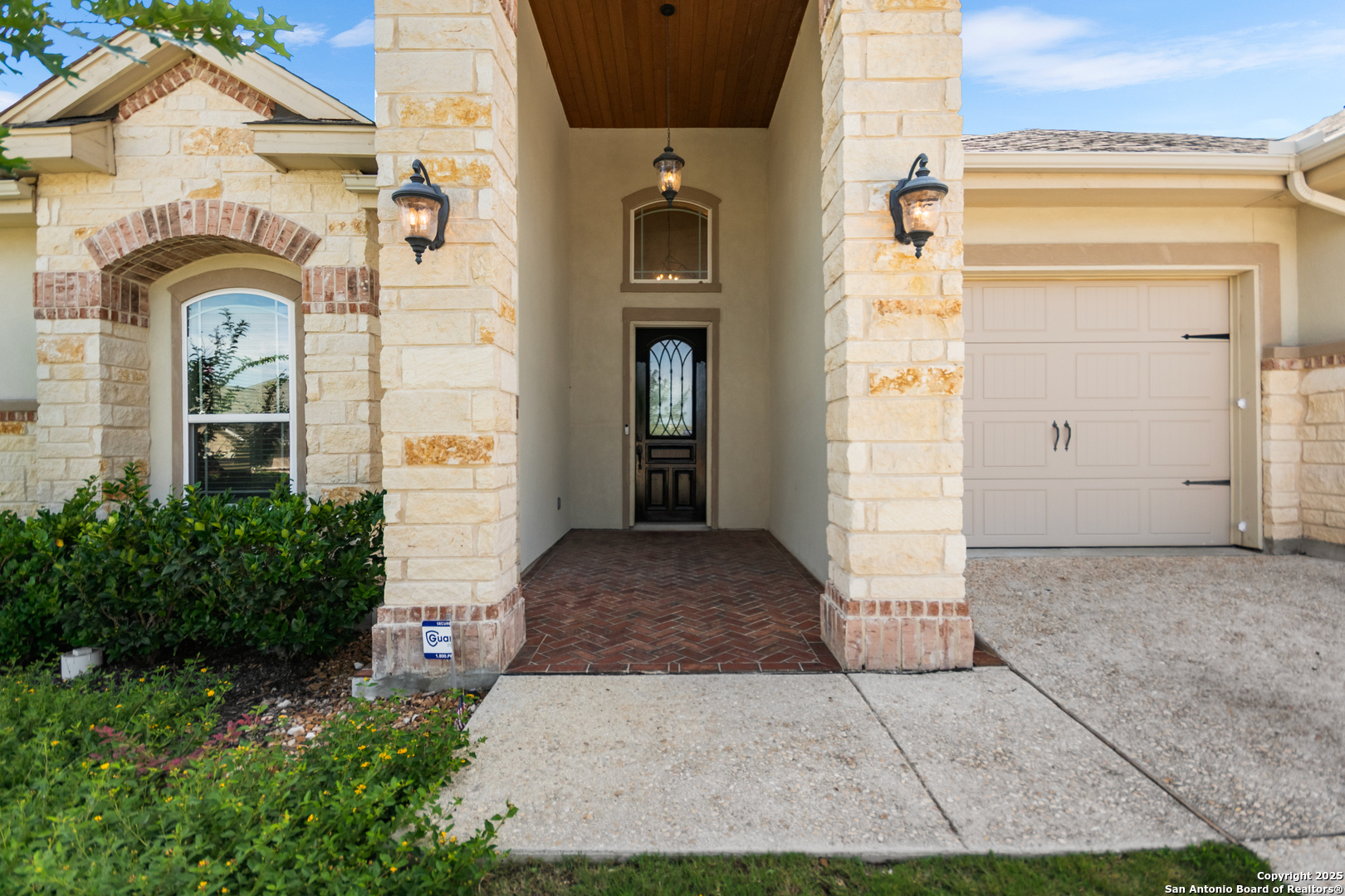 7710 Hays Hill
