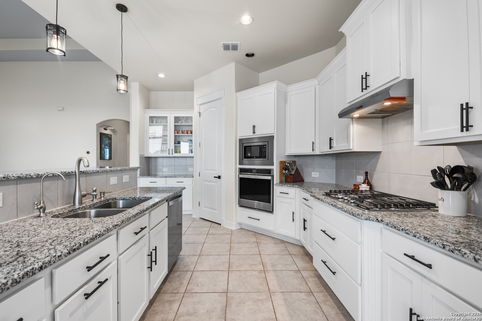 7710 Hays Hill