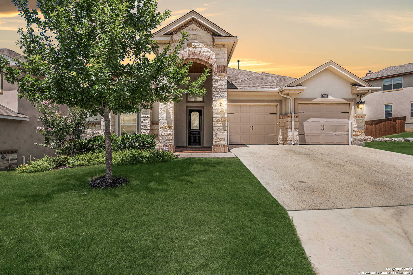 7710 Hays Hill