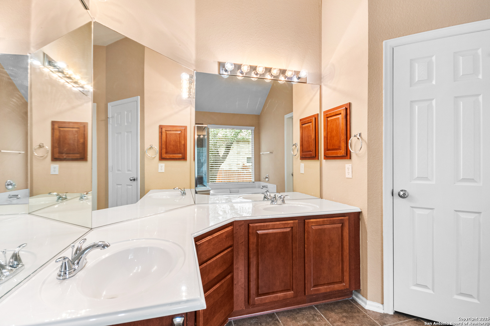 4722 Ranchers Ridge