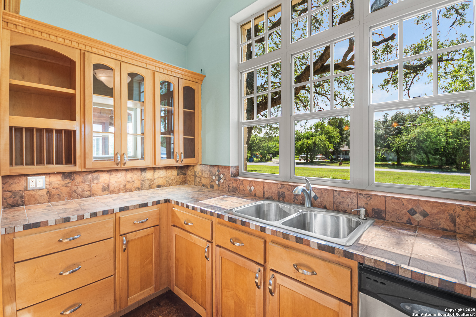 5620 Mount Helen