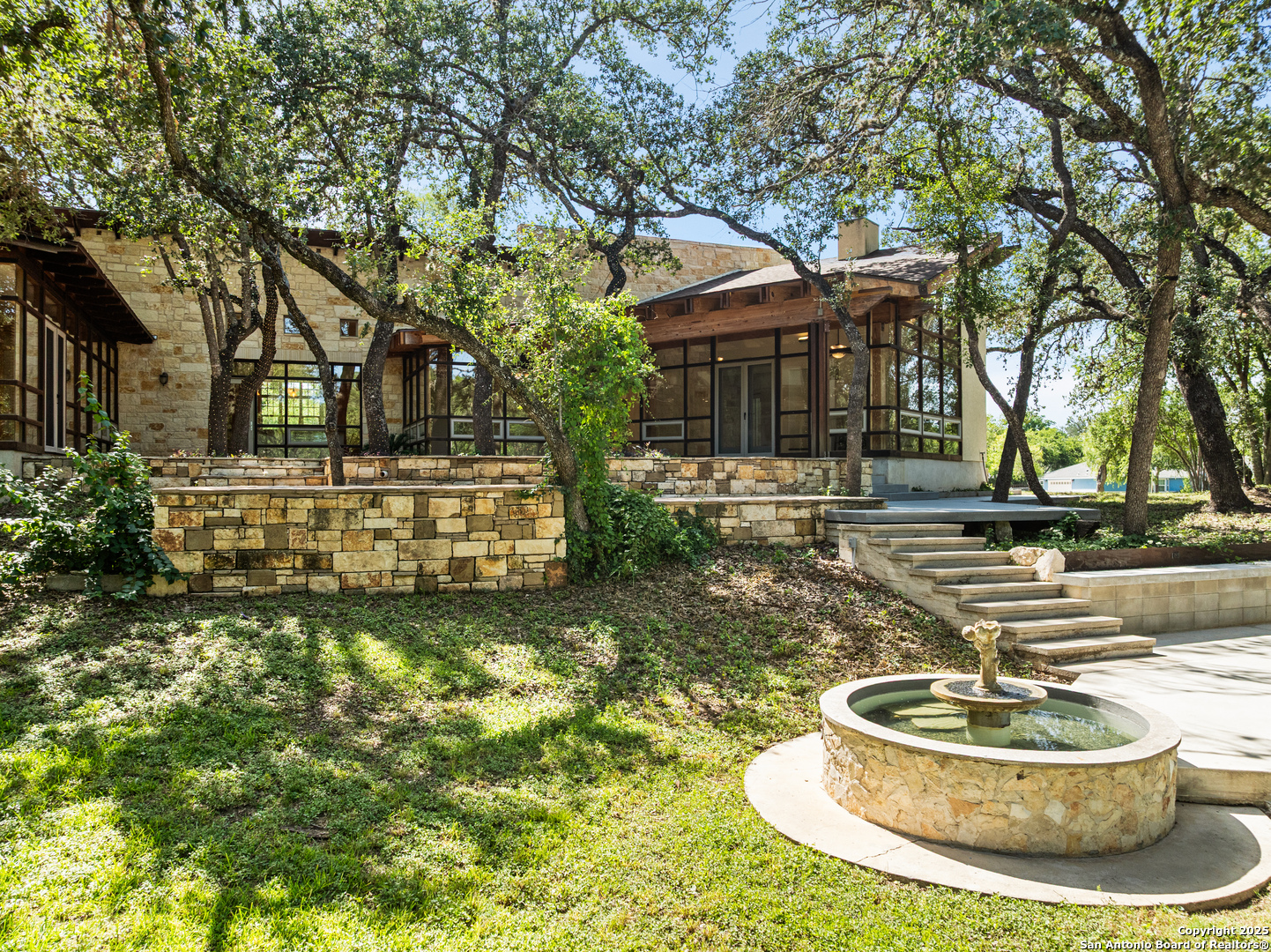 5620 Mount Helen
