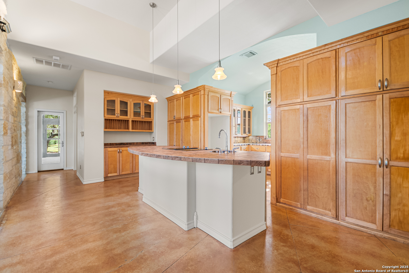 5620 Mount Helen