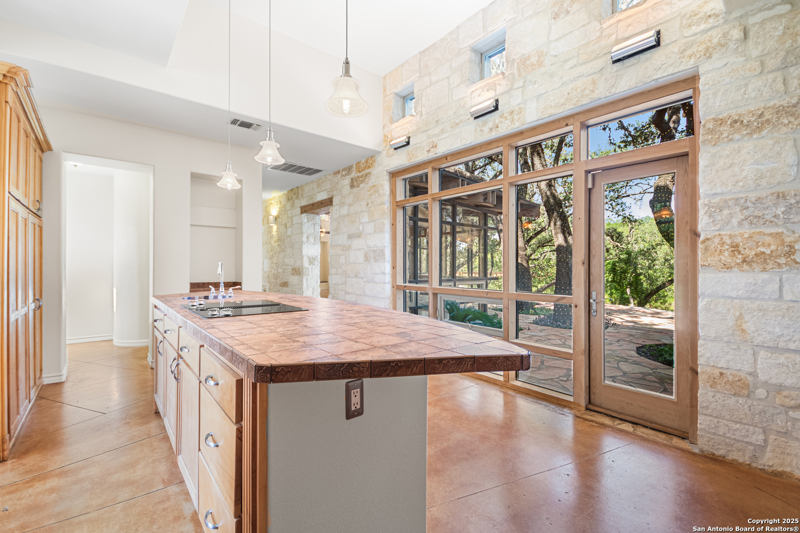 5620 Mount Helen