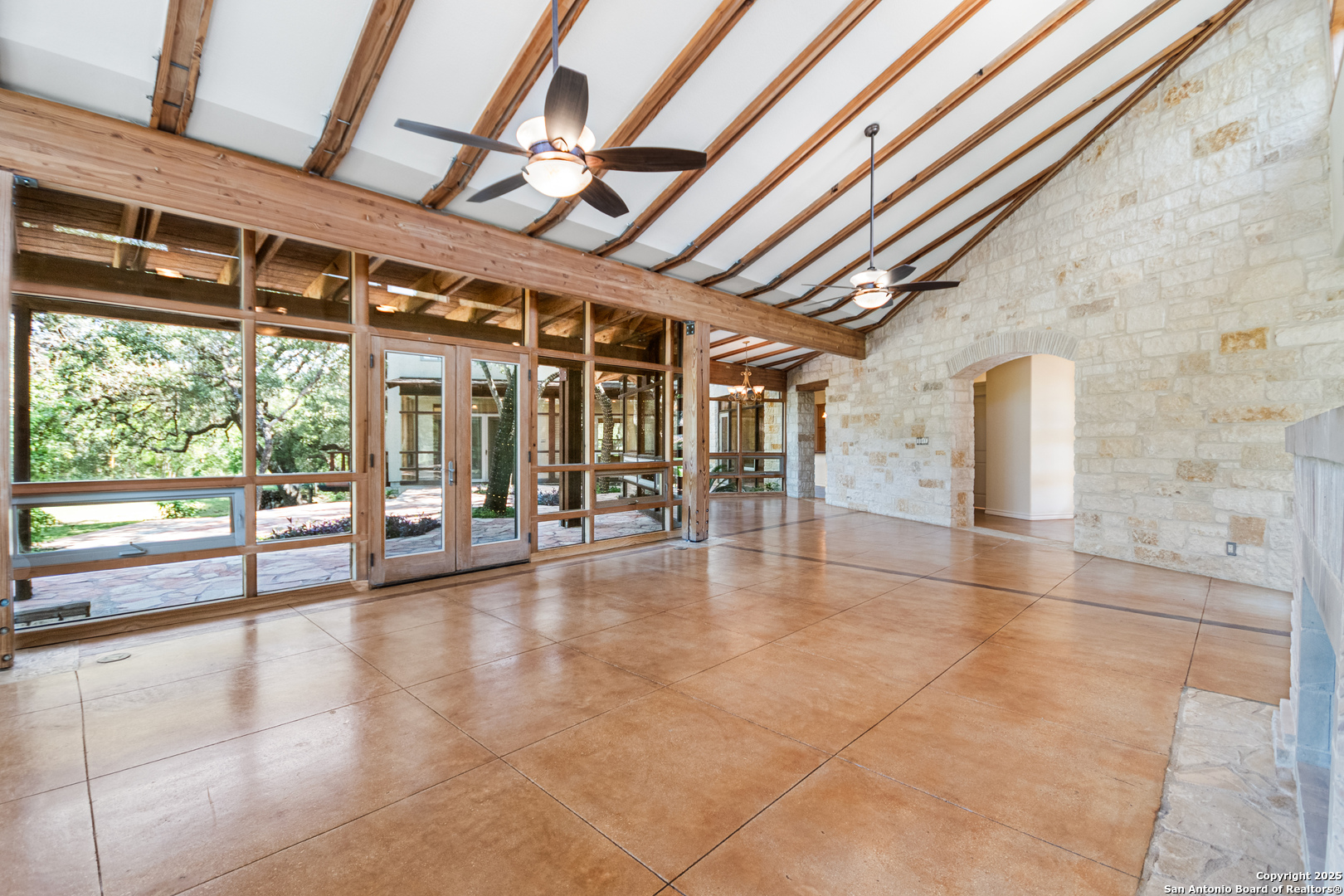 5620 Mount Helen