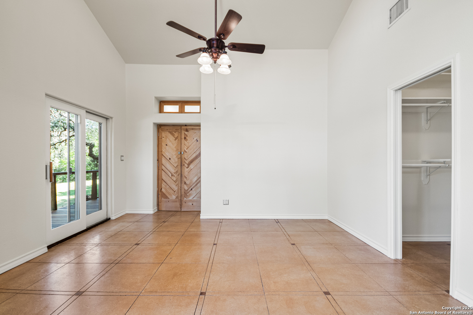 5620 Mount Helen