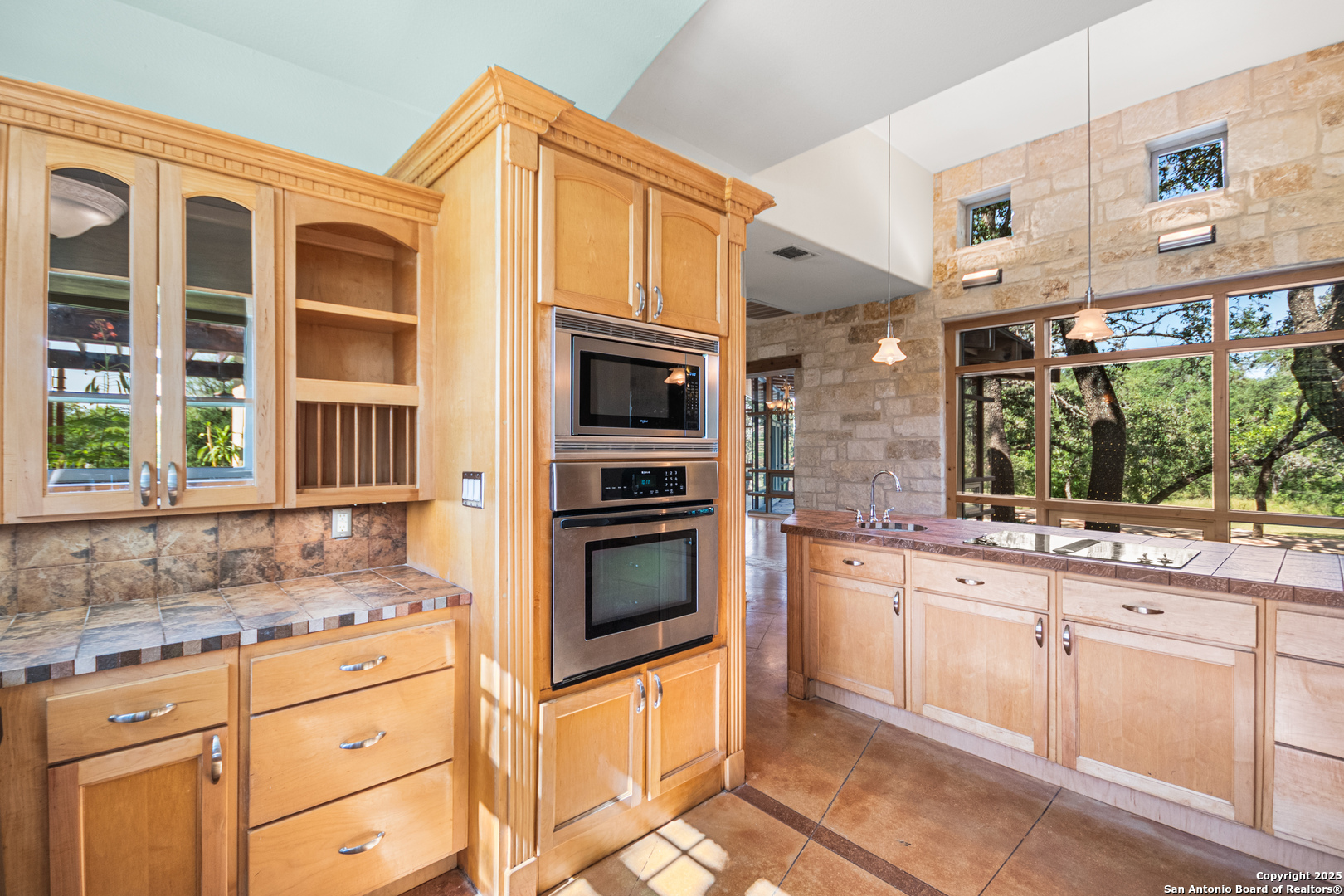 5620 Mount Helen