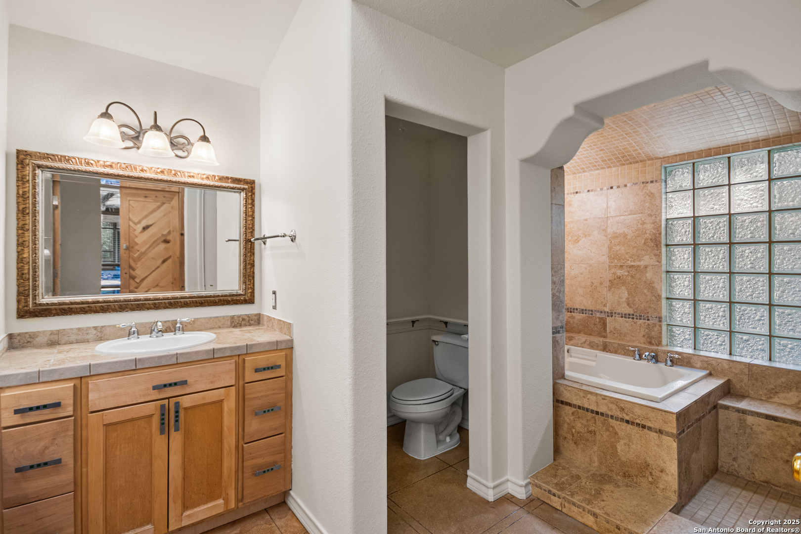 5620 Mount Helen