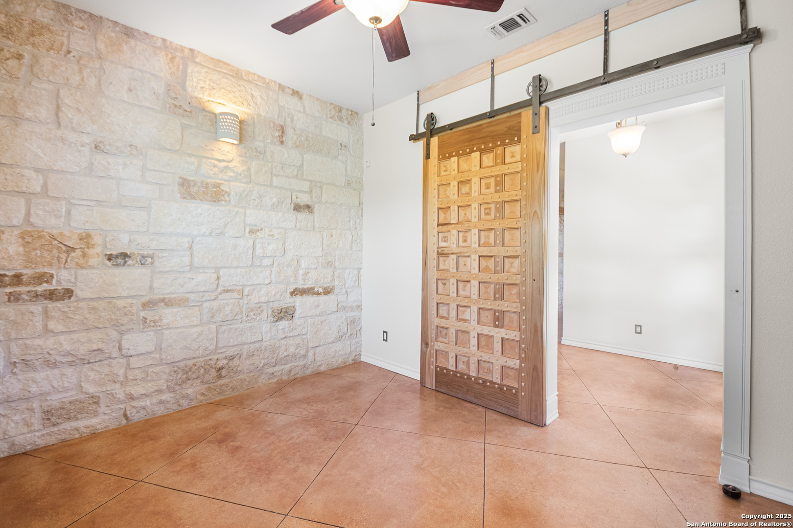 5620 Mount Helen