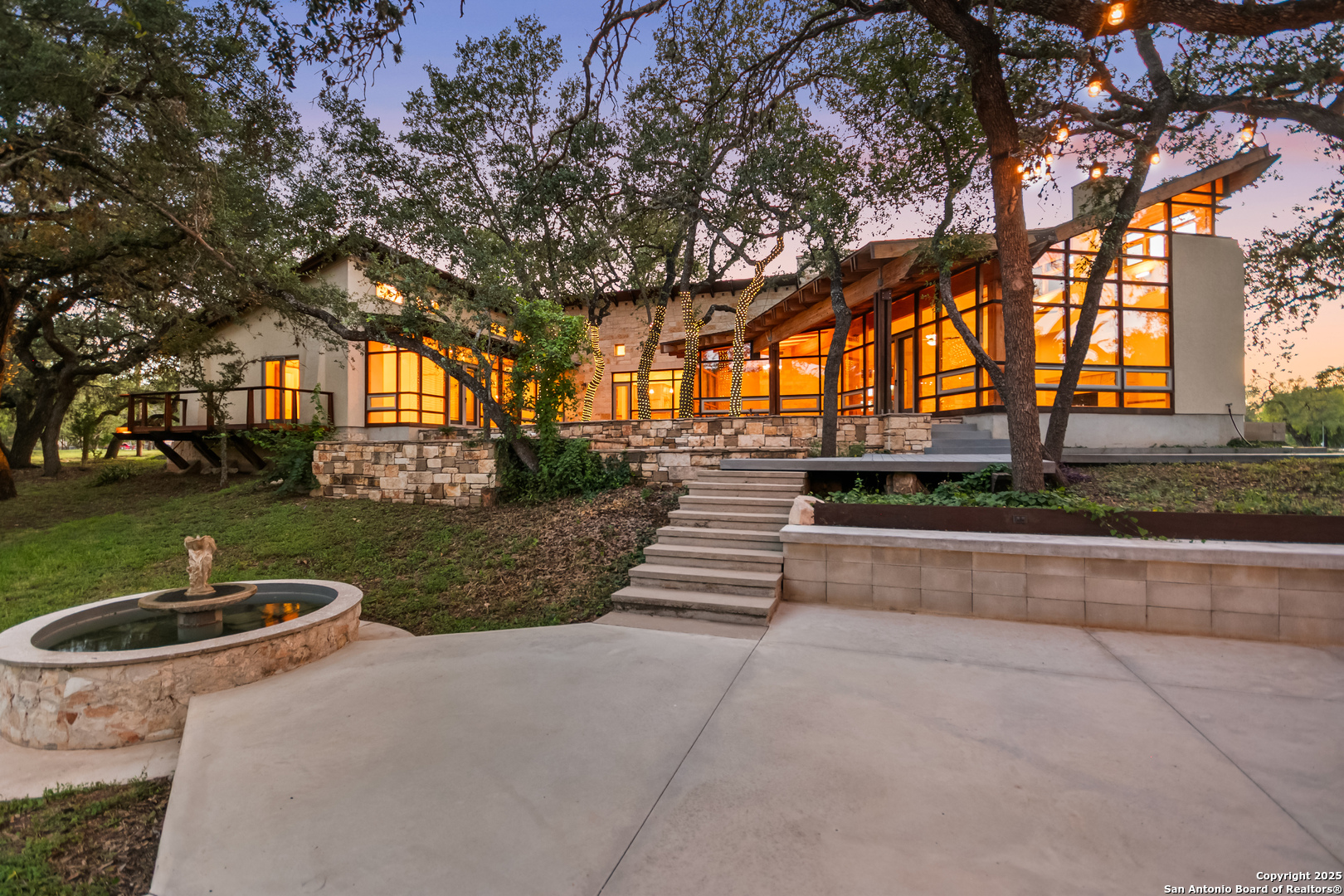 5620 Mount Helen