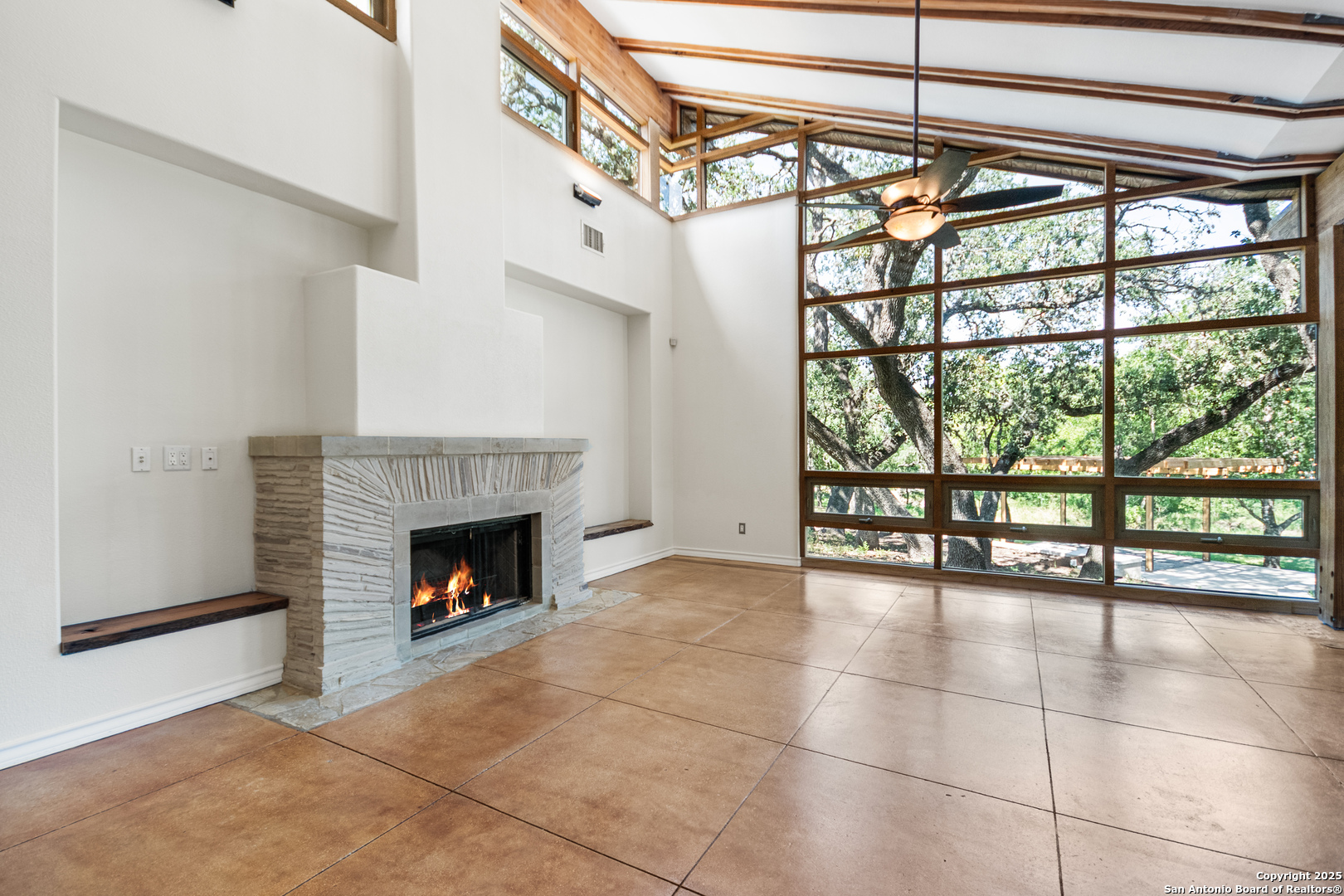 5620 Mount Helen