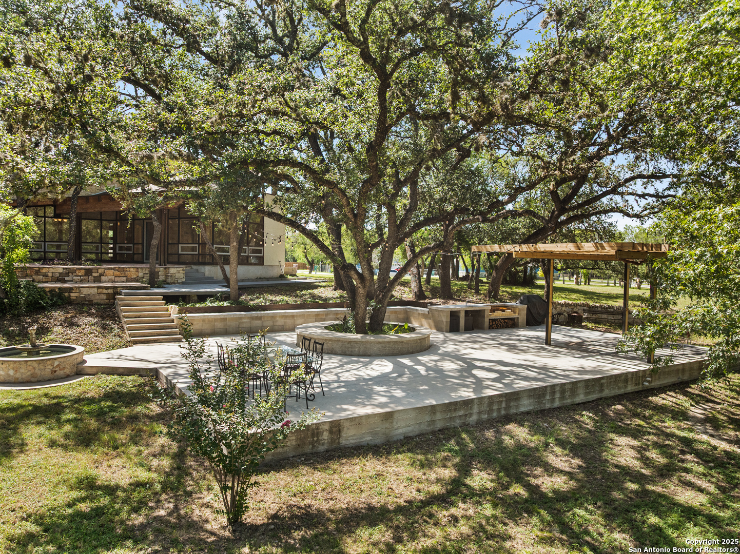 5620 Mount Helen