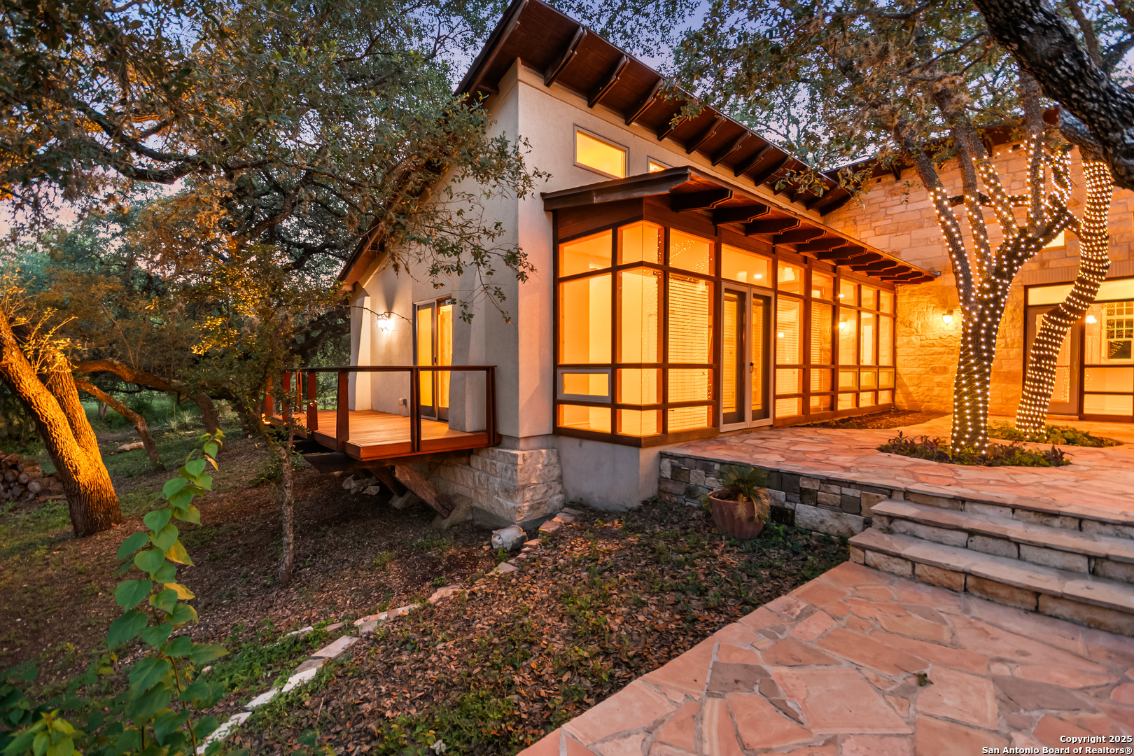 5620 Mount Helen
