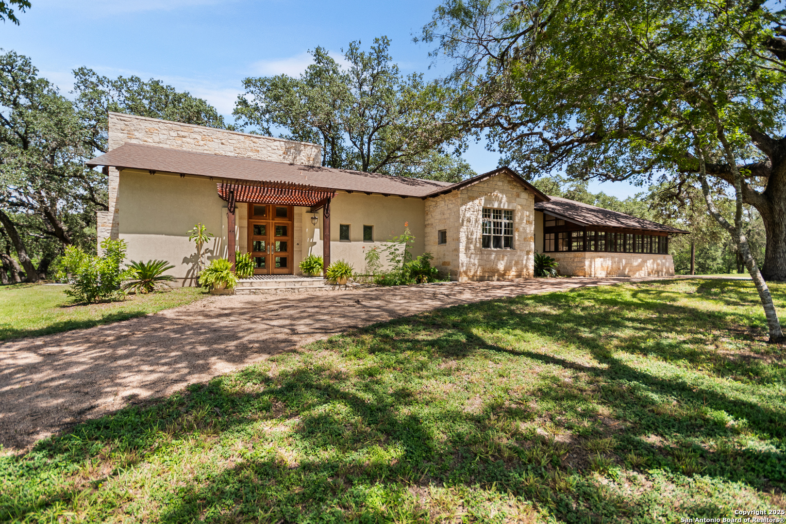 5620 Mount Helen