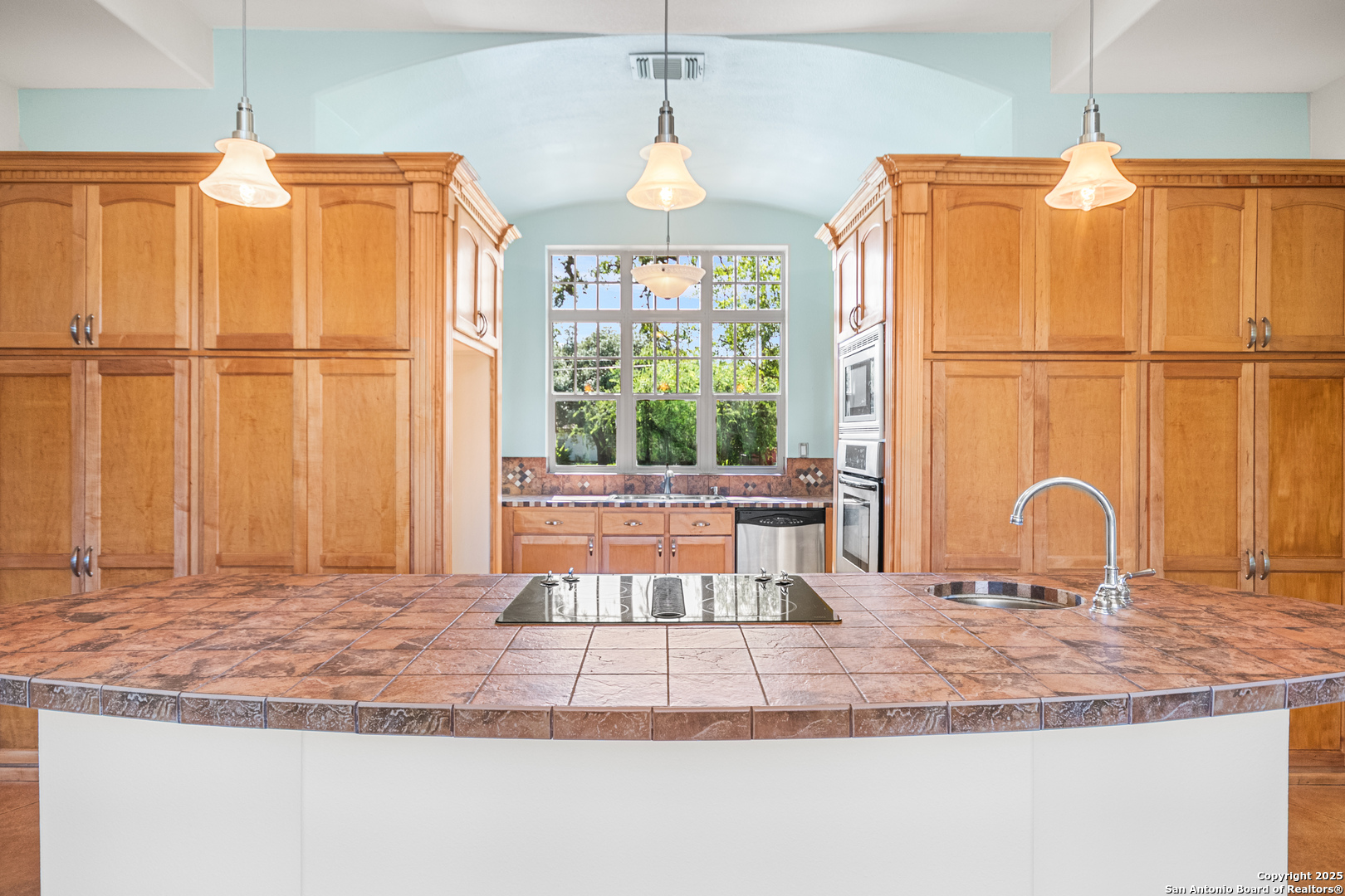 5620 Mount Helen