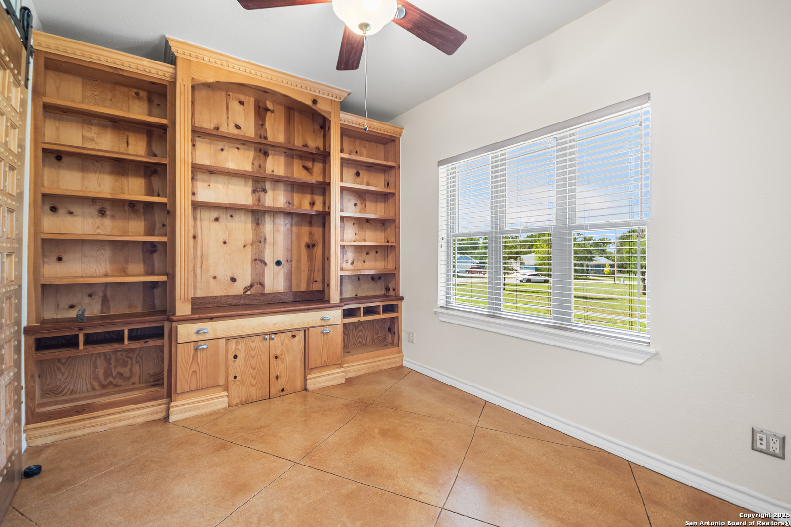 5620 Mount Helen
