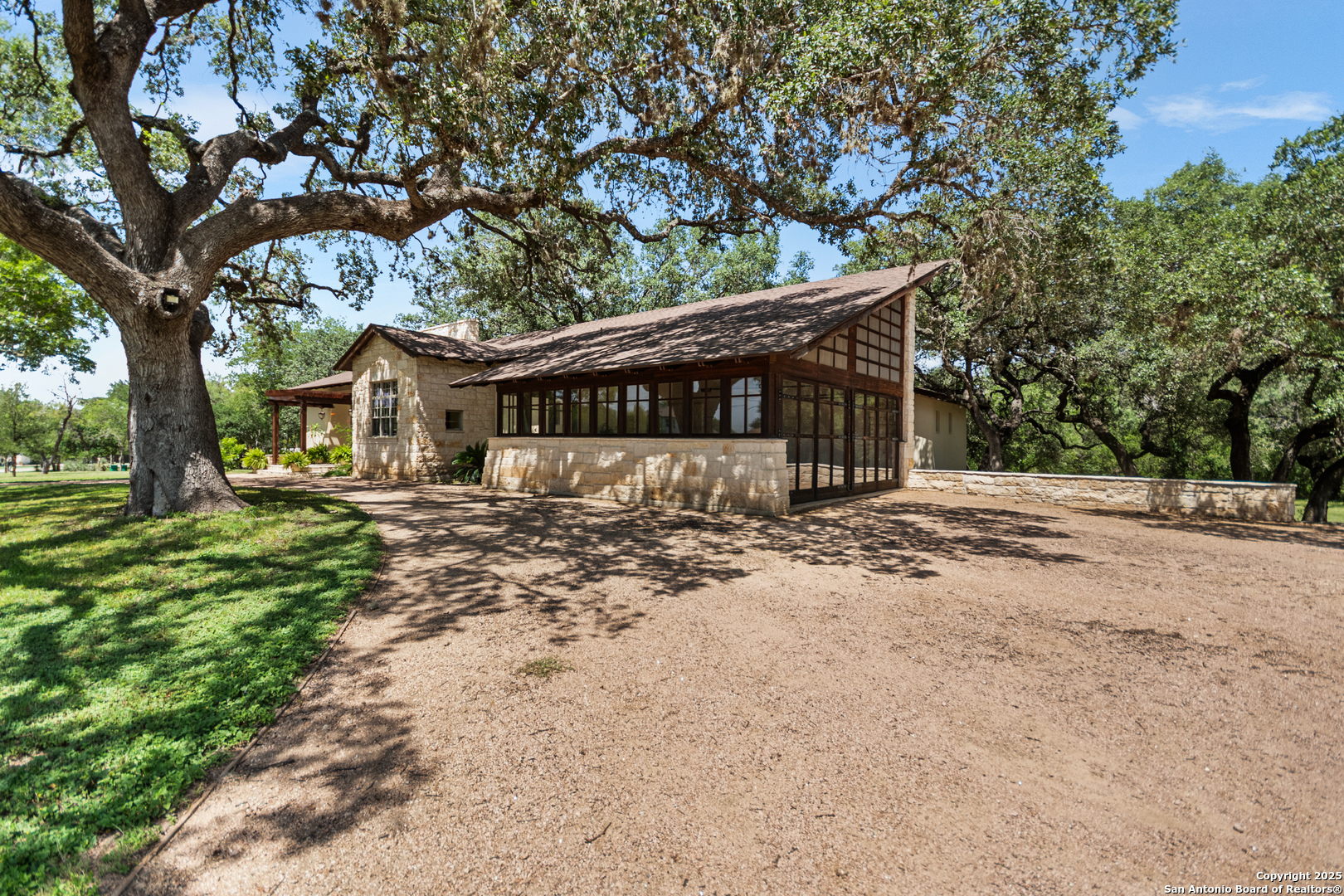 5620 Mount Helen