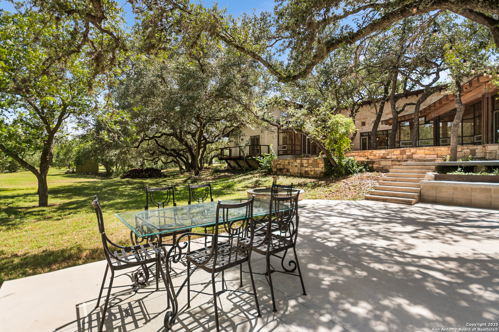 5620 Mount Helen