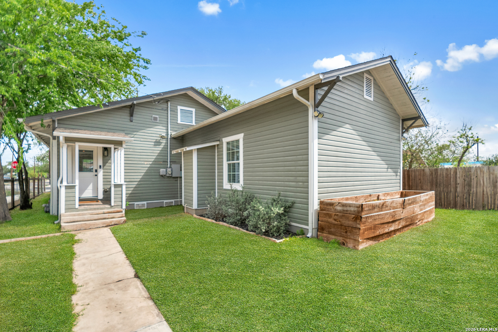 1502 NOLAN ST