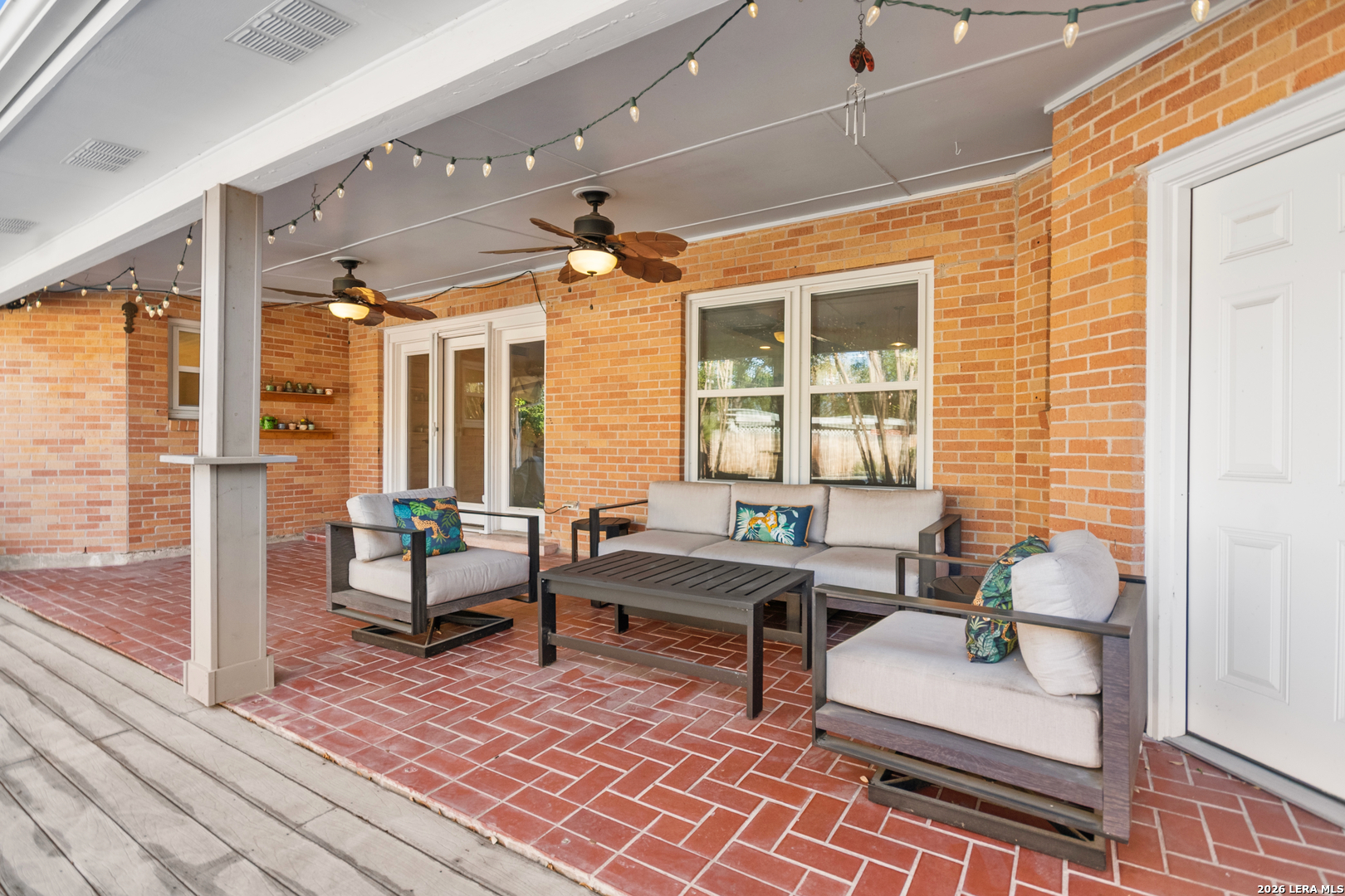 203 LARAMIE DR