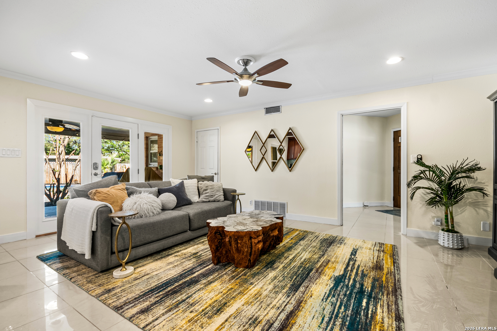 203 LARAMIE DR