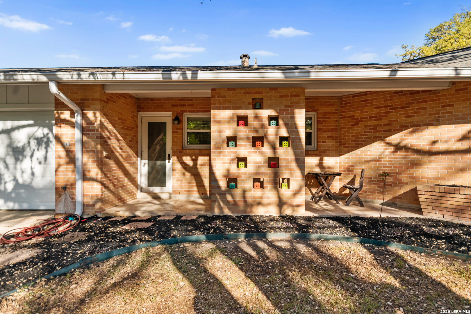 203 LARAMIE DR