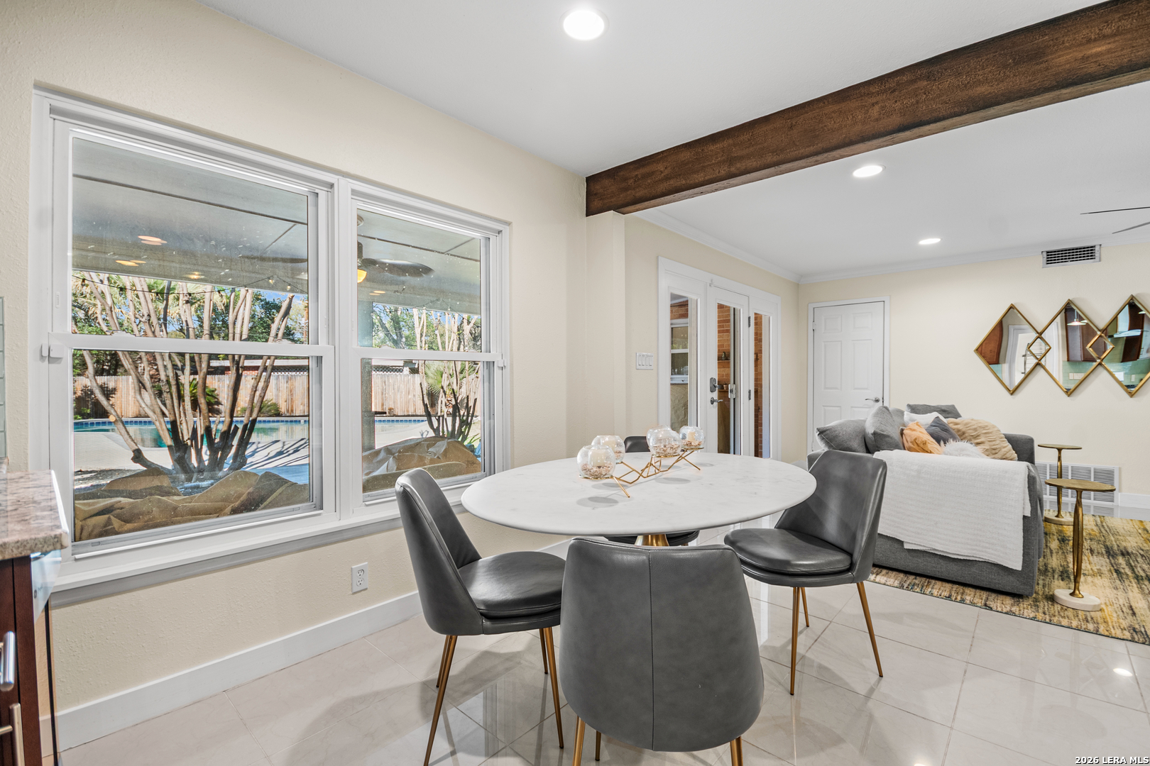 203 LARAMIE DR
