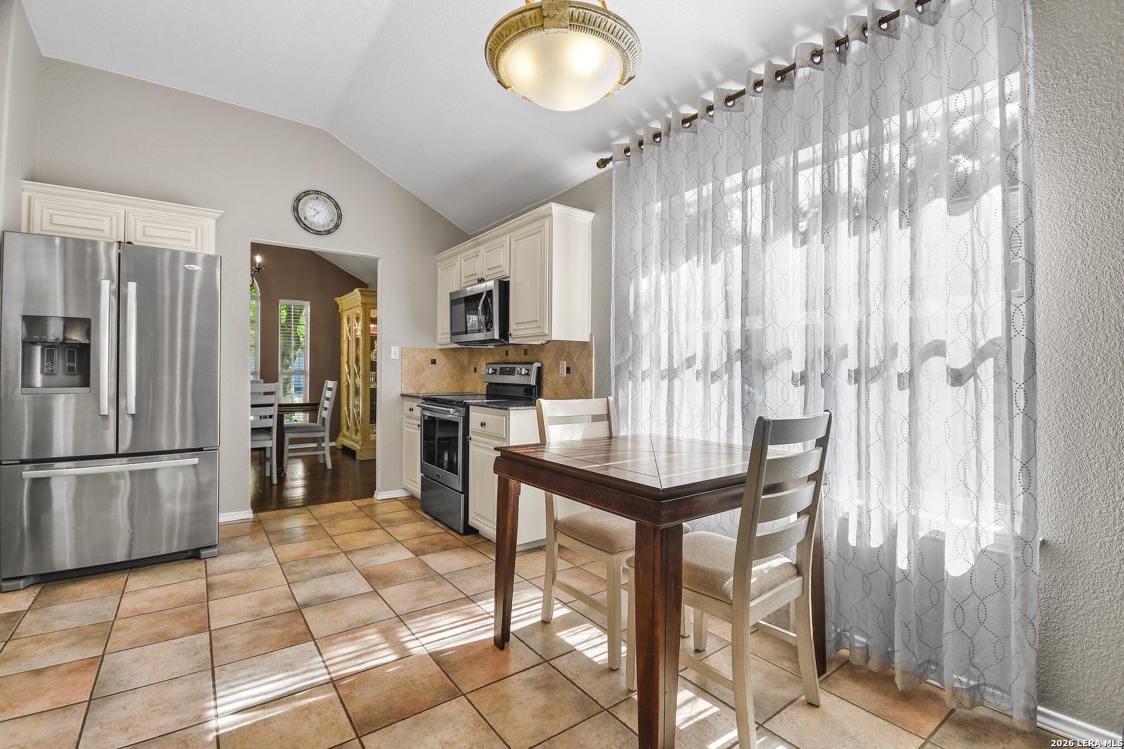1915 PREAKNESS LN