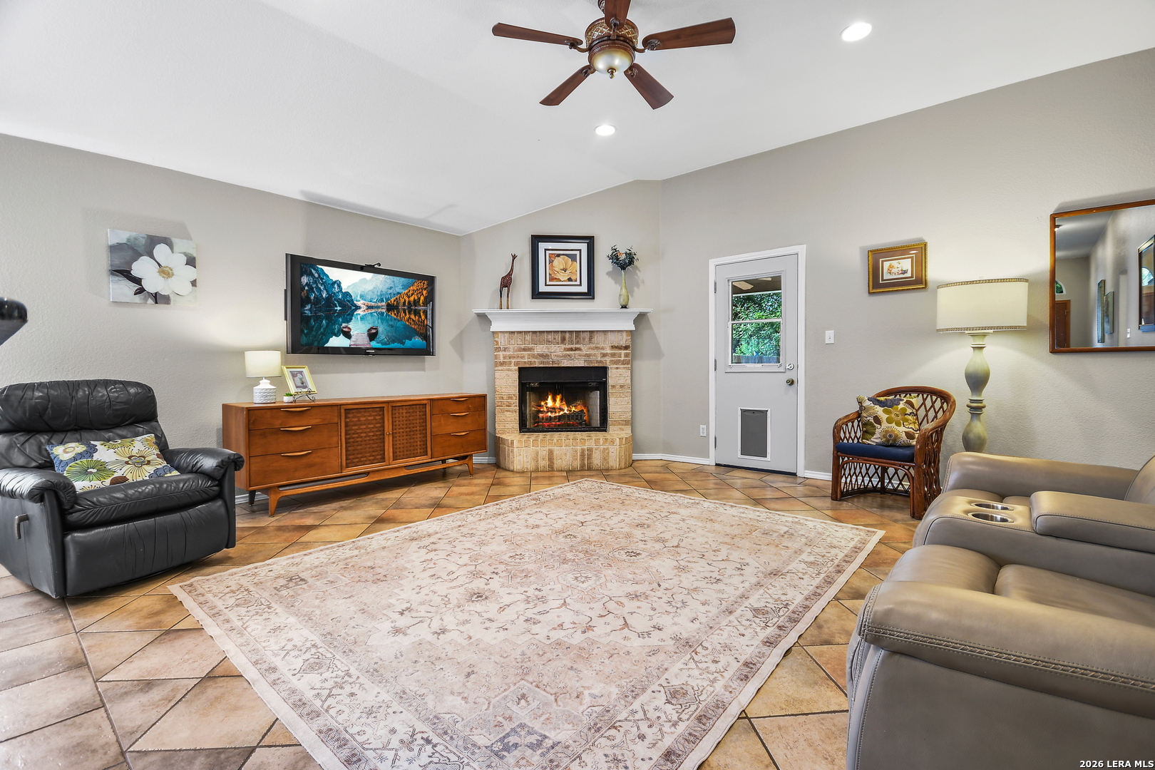 1915 PREAKNESS LN