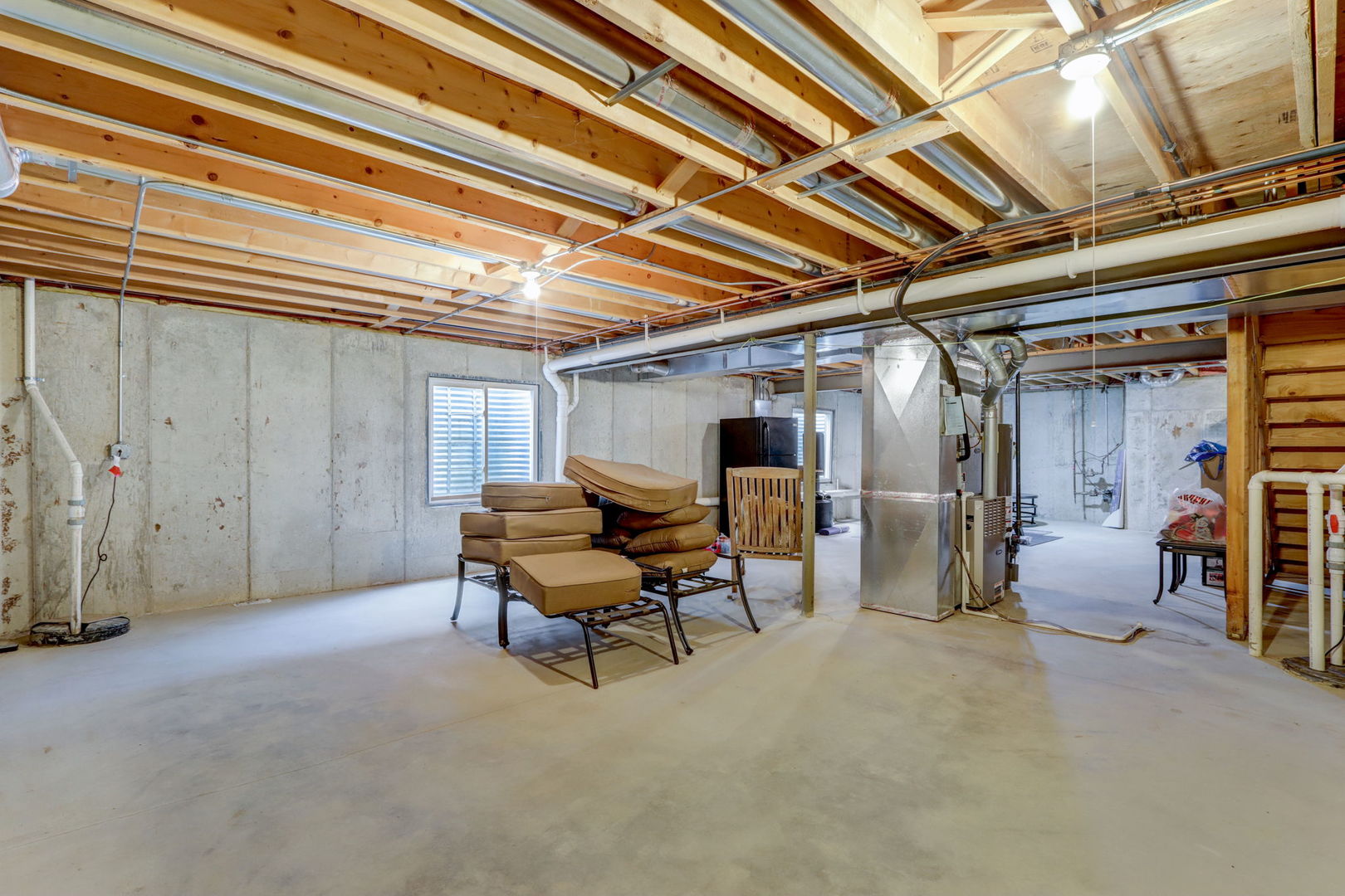 271 W Asbury Drive