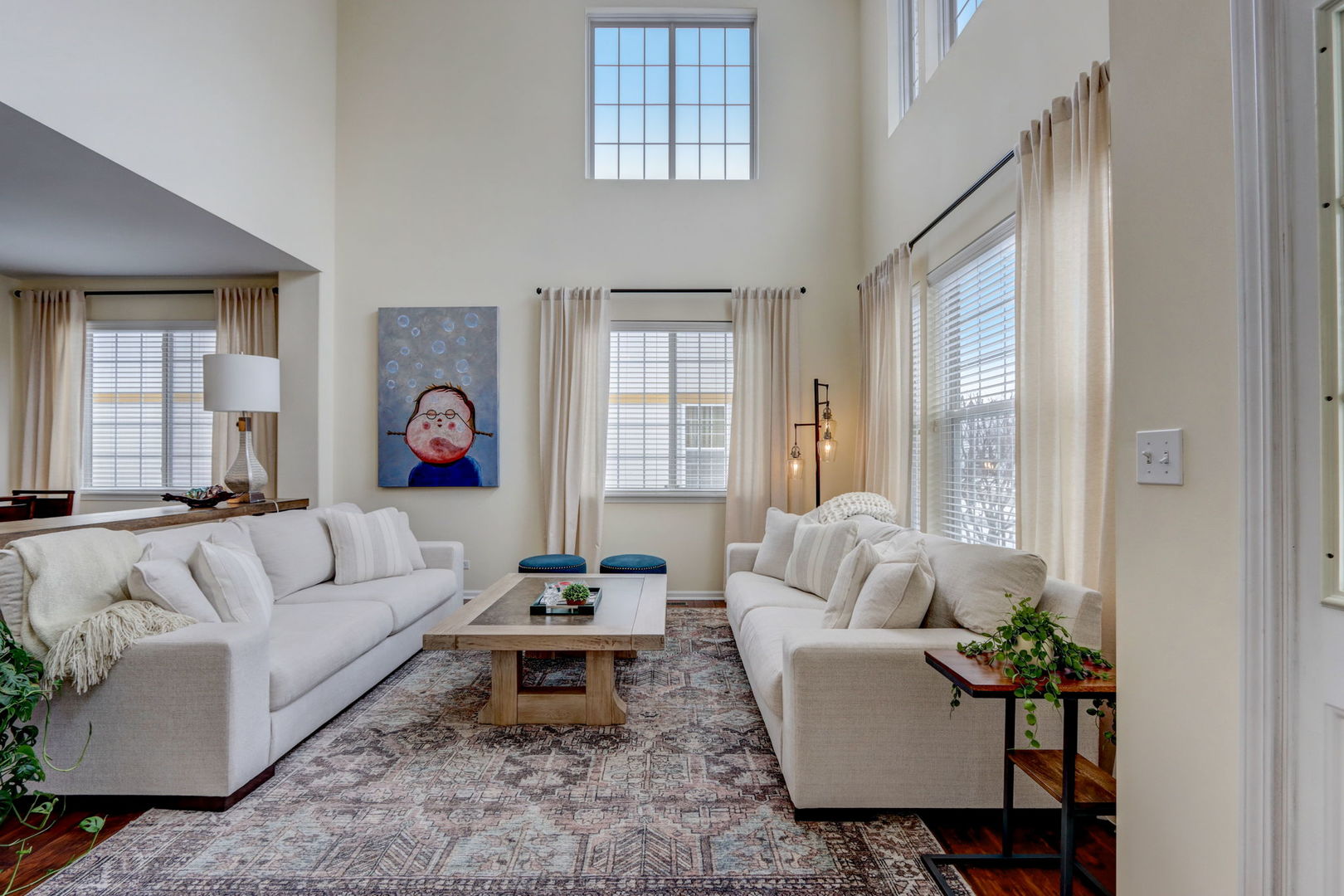 271 W Asbury Drive